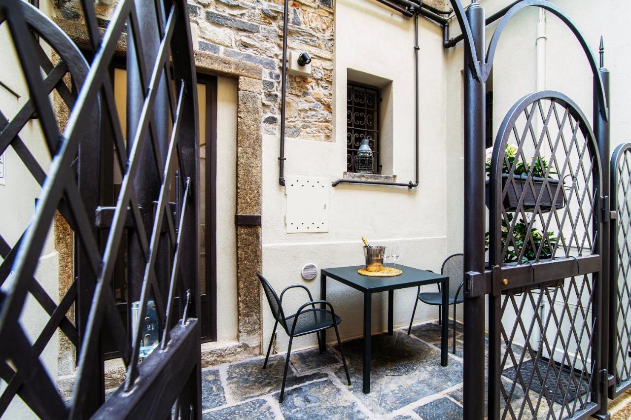 Suite Lo Storico - The House Of Travelers Como Exteriör bild